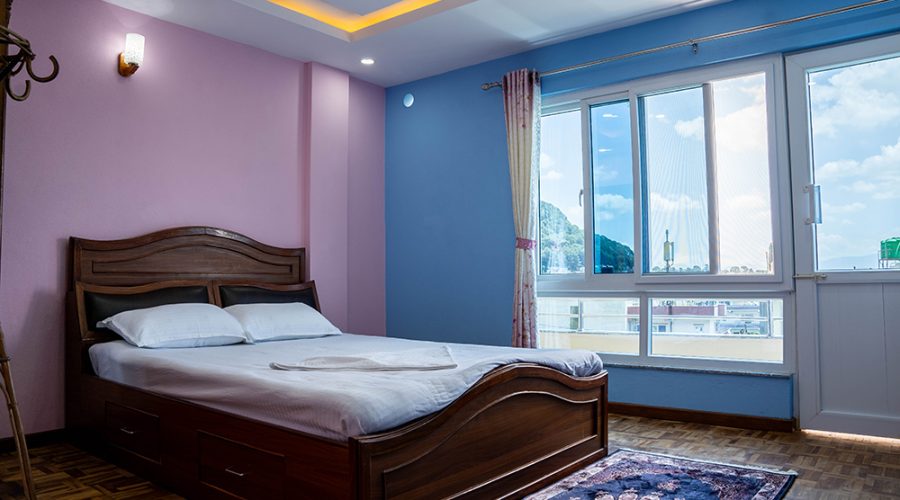 Room-with-balcony-common-bathroom